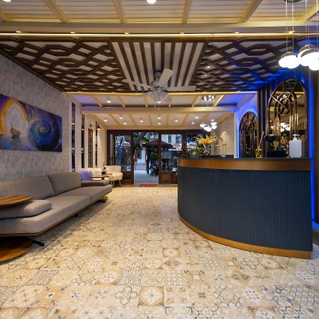 Castle Old Town Hotel Antalia Esterno foto