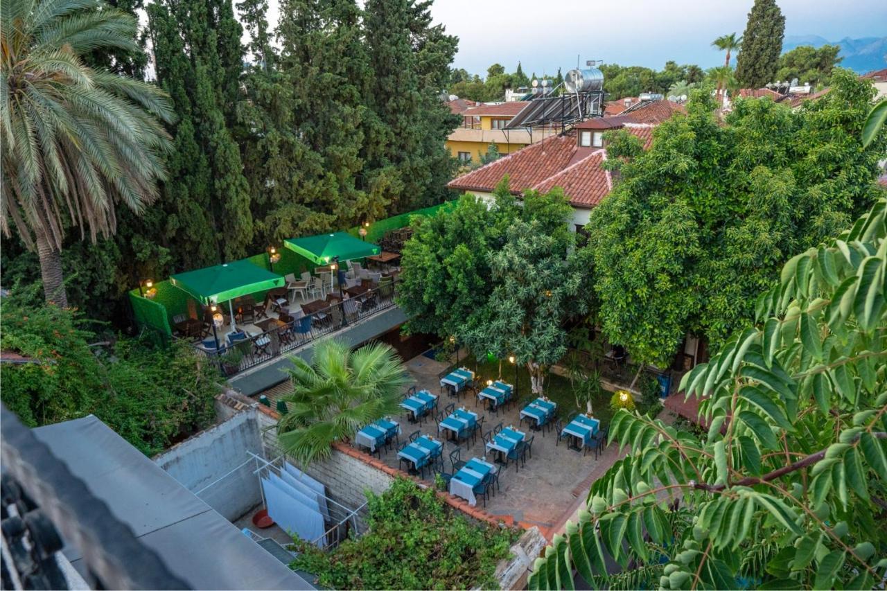 Castle Old Town Hotel Antalia Esterno foto