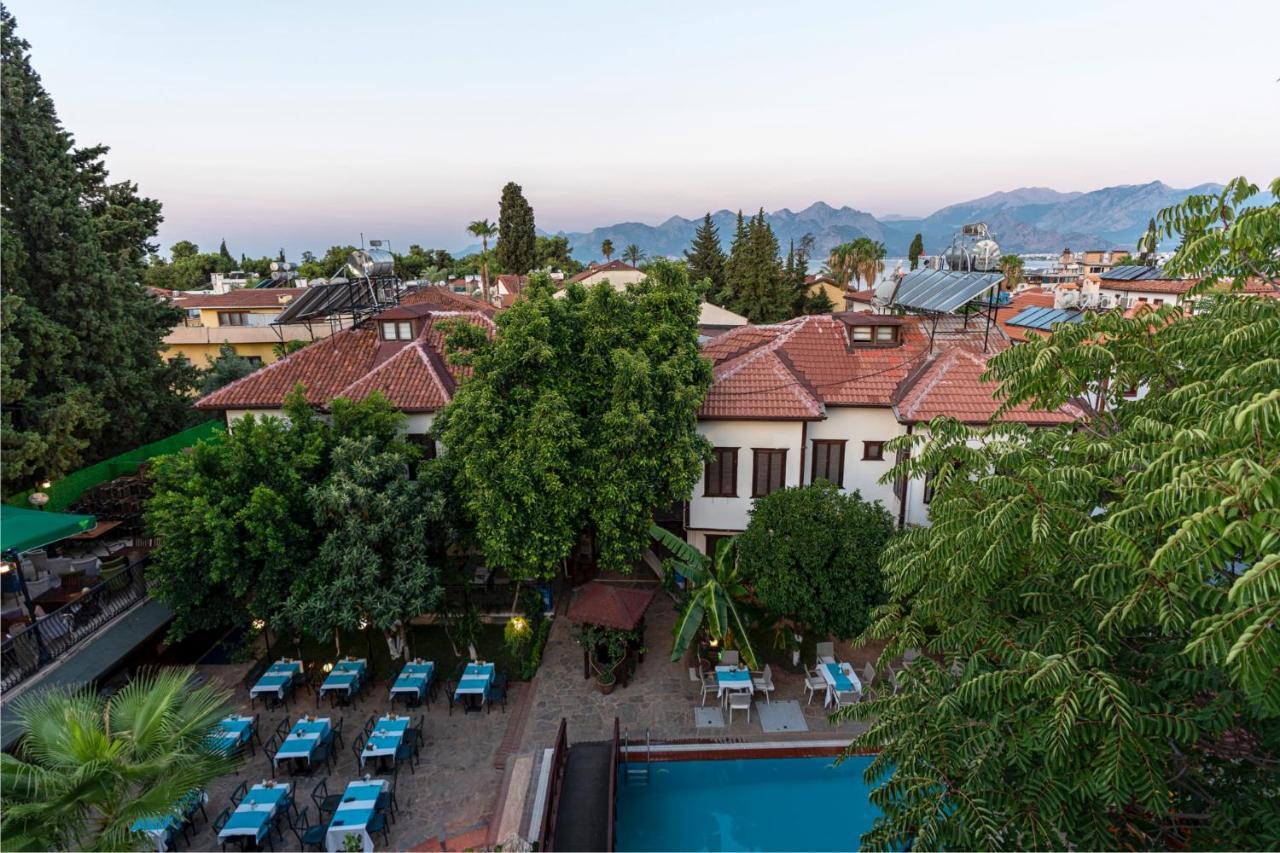 Castle Old Town Hotel Antalia Esterno foto