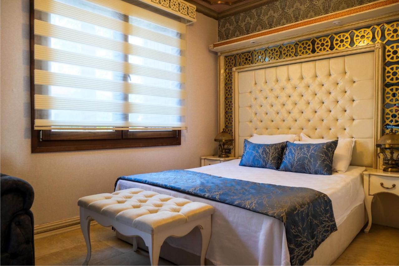Castle Old Town Hotel Antalia Esterno foto